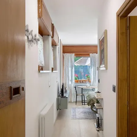 Apartment Tiny House Sofia - Aosta