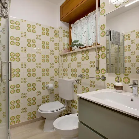 Tiny House Sofia - דירה *